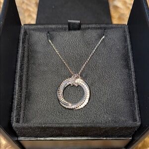 Elegant Silver Pendant Necklace